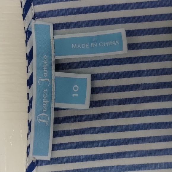 Draper James blouse top blue white striped cross over size 10 with snap Draper - Picture 4 of 8